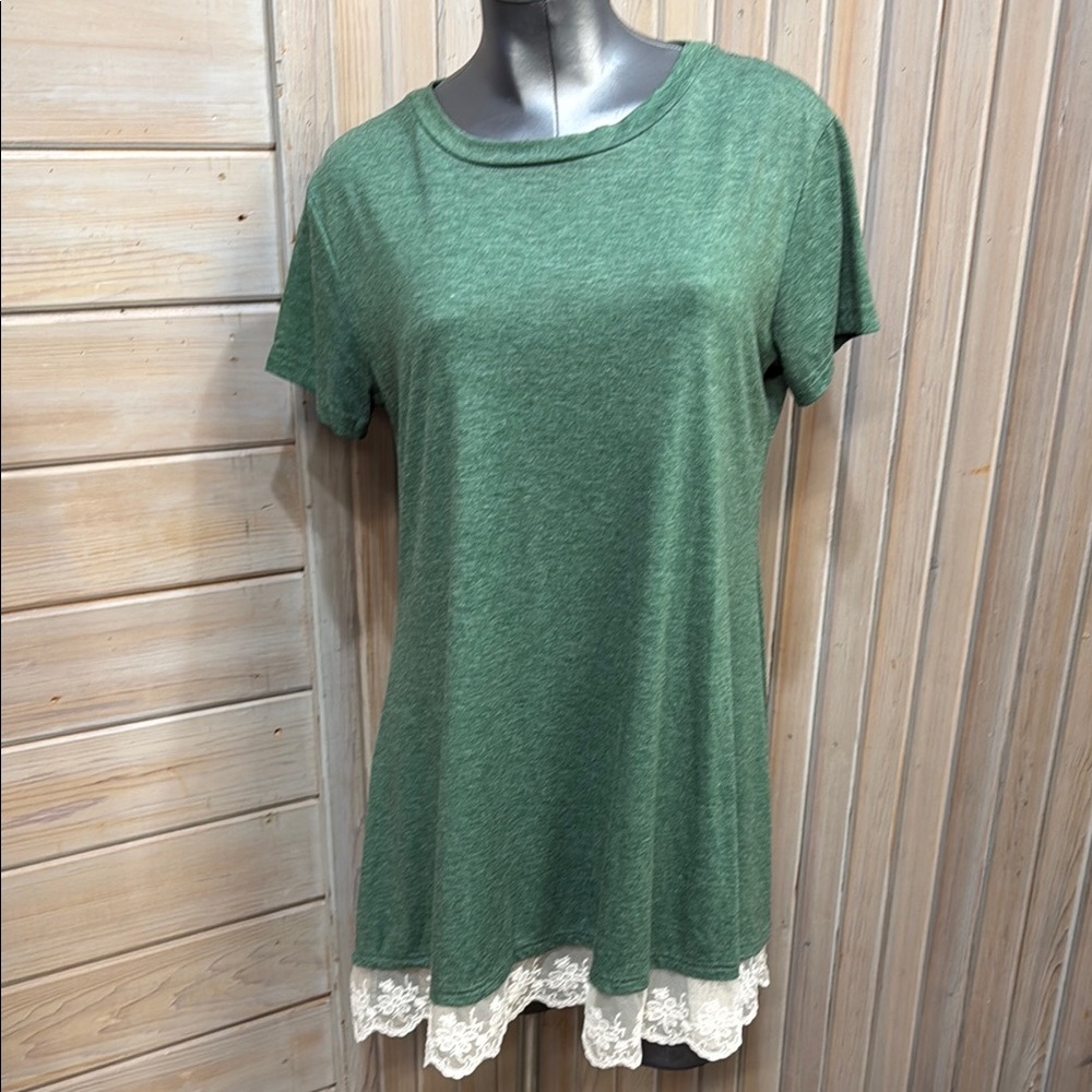 Source Unknown Green Tunic with Relaxed Fit and Lace Detail